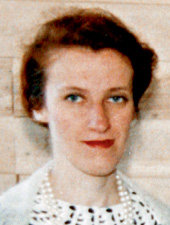 Многие соседи Иры уверены, что она дочь ЛЕОНТЬЕВА