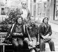 ПУТЕШЕСТВИЕ ПО ДАНИИ: на заднем плане Михаил Любимов