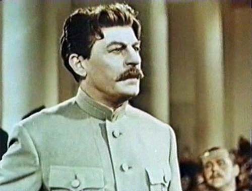 Кадр из фильма «Незабываемый 1919 год»