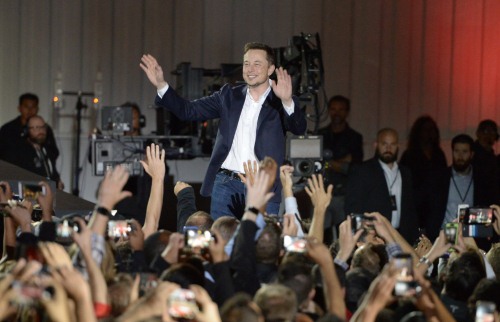 Илон Маск Tesla