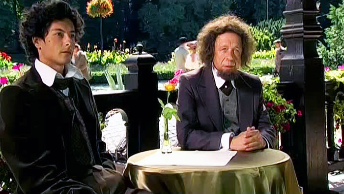 Кадр из фильма «Вольф Мессинг: Видевший сквозь время», 2009 г.