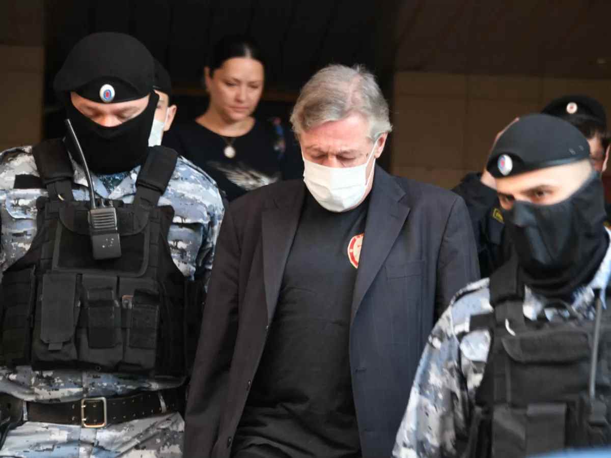Михаил Ефремов Адвокат Ефремова попросил отпустить актера из тюрьмы