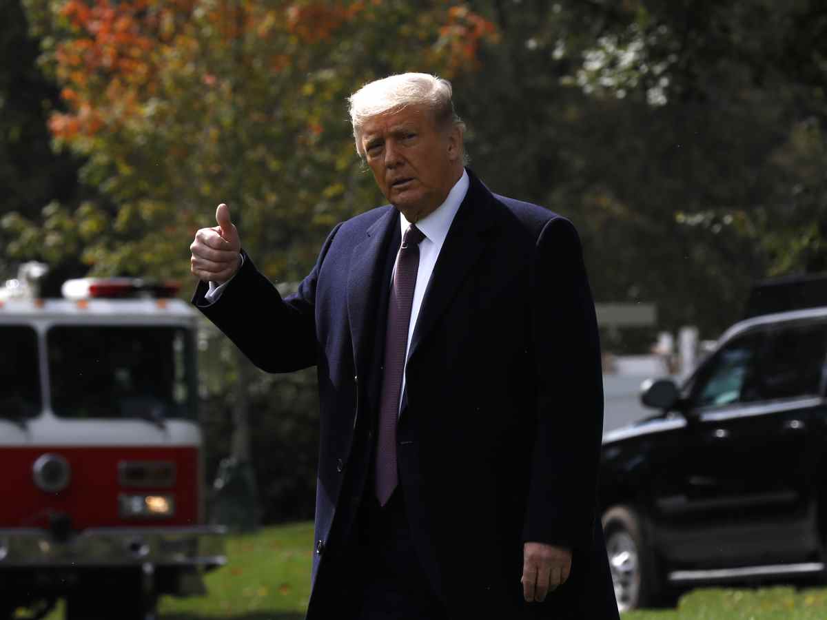 Дональд Трамп Дональд Трамп отправился на лечение в госпиталь