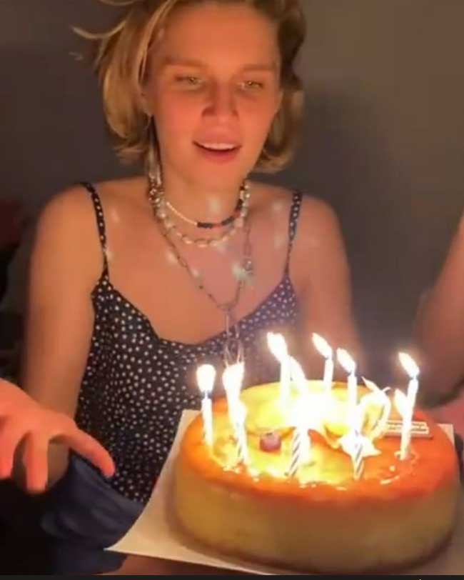 1111