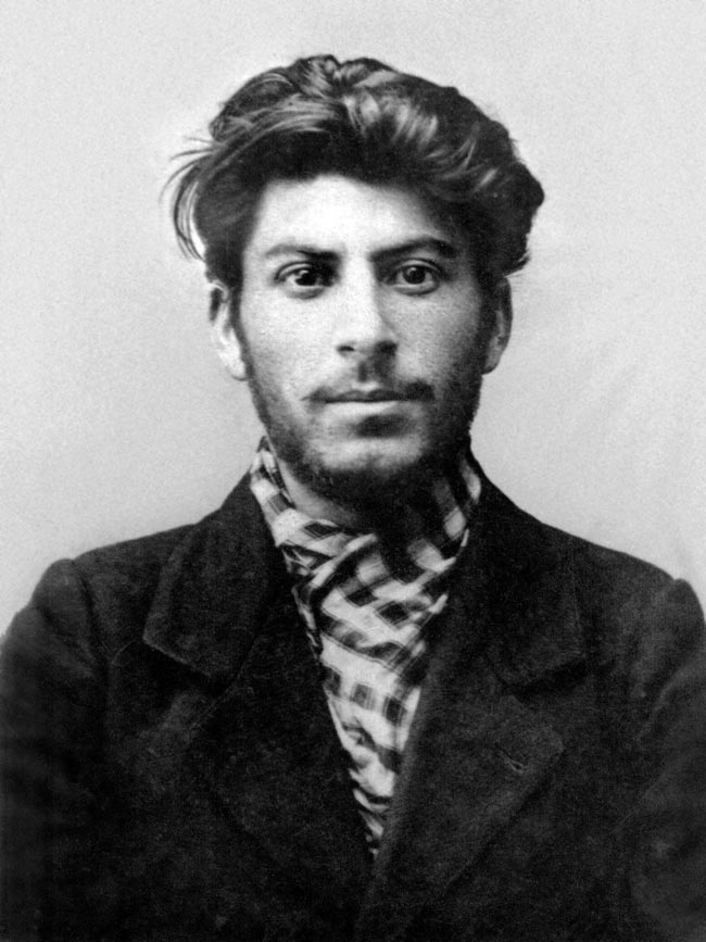 Иосиф Сталин в молодости (1902 г.)