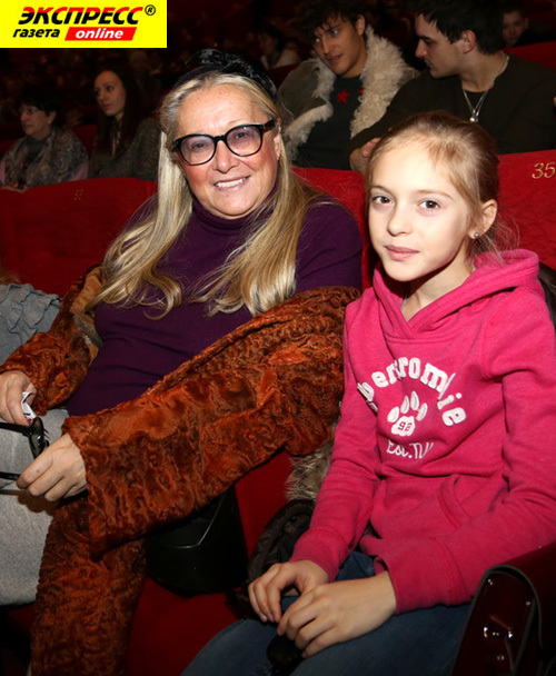 ТАТЬЯНА МИХАЛКОВА С ВНУЧКОЙ