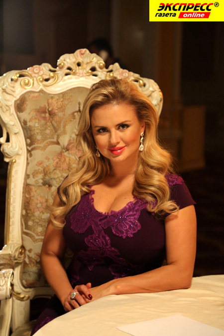 АННА СЕМЕНОВИЧ