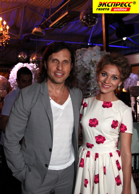 АЛЕКСАНДР РЕВВА, КРИСТИНА АСМУС