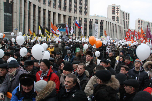 Митинг на проспекте Сахарова (фото Анатолия БЕЛЯСОВА)