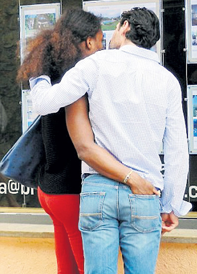 ...открыла для себя «что-то новое», наверное французский поцелуй