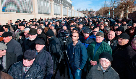 Кульминацией движения стал митинг у резиденции главы государства в Тбилиси (фото РИА 