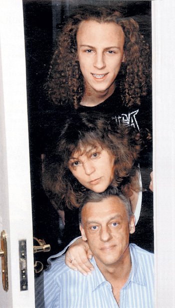 Семья ПОЛОВЦЕВА казалась неразлучной