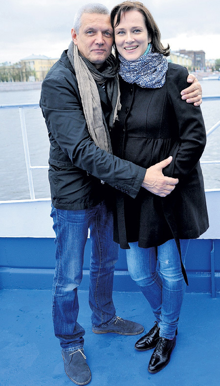 Александр с женой