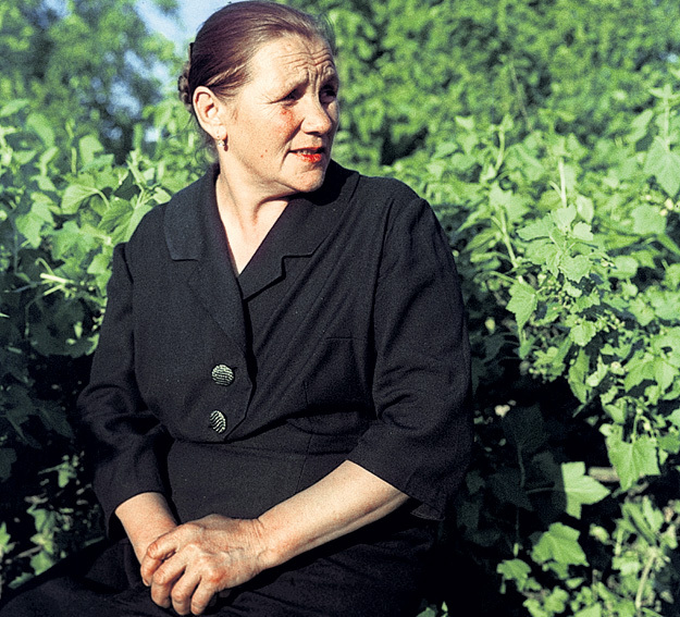 В г. Гагарине (бывший Гжатск) Анне Тимофеевне 15 лет назад поставили памятник. Фото: © РИА «Новости»