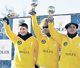 ЛЕША РОДЗЯНКО (КРАЙНИЙ СЛЕВА): призер зимних игр