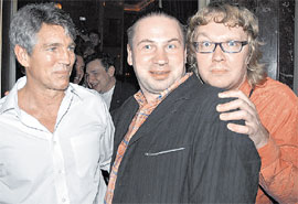 НЕСВЯТАЯ ТРОИЦА: шутки московских хохмачей Гены и Сергея Эрик так и не понял