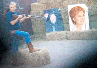 ПРЕЗИДЕНТ США: палит по Хиллари Клинтон