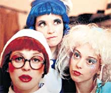 В СПЕКТАКЛЕ РАМТа «НЕЗНАЙКА»: с Нелли Уваровой и Татьяной Ушмайкиной