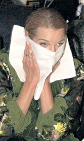 ...и смотреть на вульгарные танцы