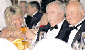 ЮРИЙ МИХАЙЛОВИЧ: чокался с бургомистром и его женой яблочным соком