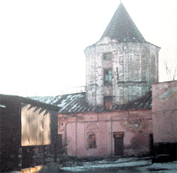 СЕВЕРНАЯ БАШНЯ: более 350 лет хранила тайны хозяев жизни