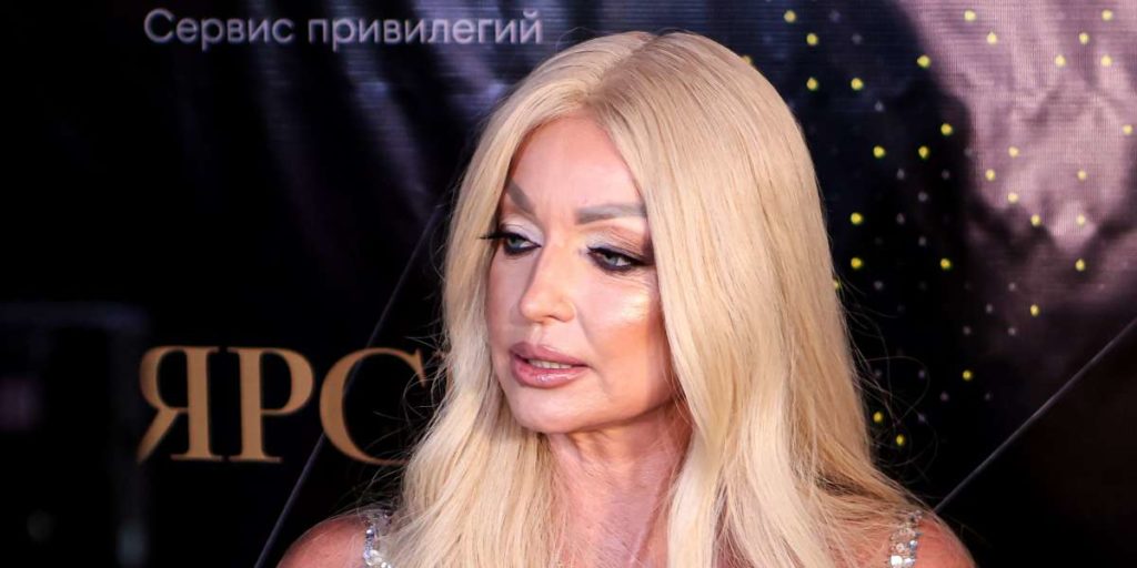 Binzak surati, it uslubi, yon tomondan sikish