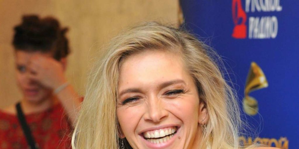 Дачадағы әуесқойлық секс онлайн видео Ақшақар порно